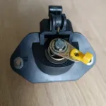 Zamek bagaźnika używany bez kluczy S6460043 Daewoo Lanos hatchback Zamek bagaźnika używany bez kluczy S6460043 Daewoo Lanos hatchback