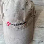 Nowa czapka z daszkiem Weidemann szara ma przebarwienia