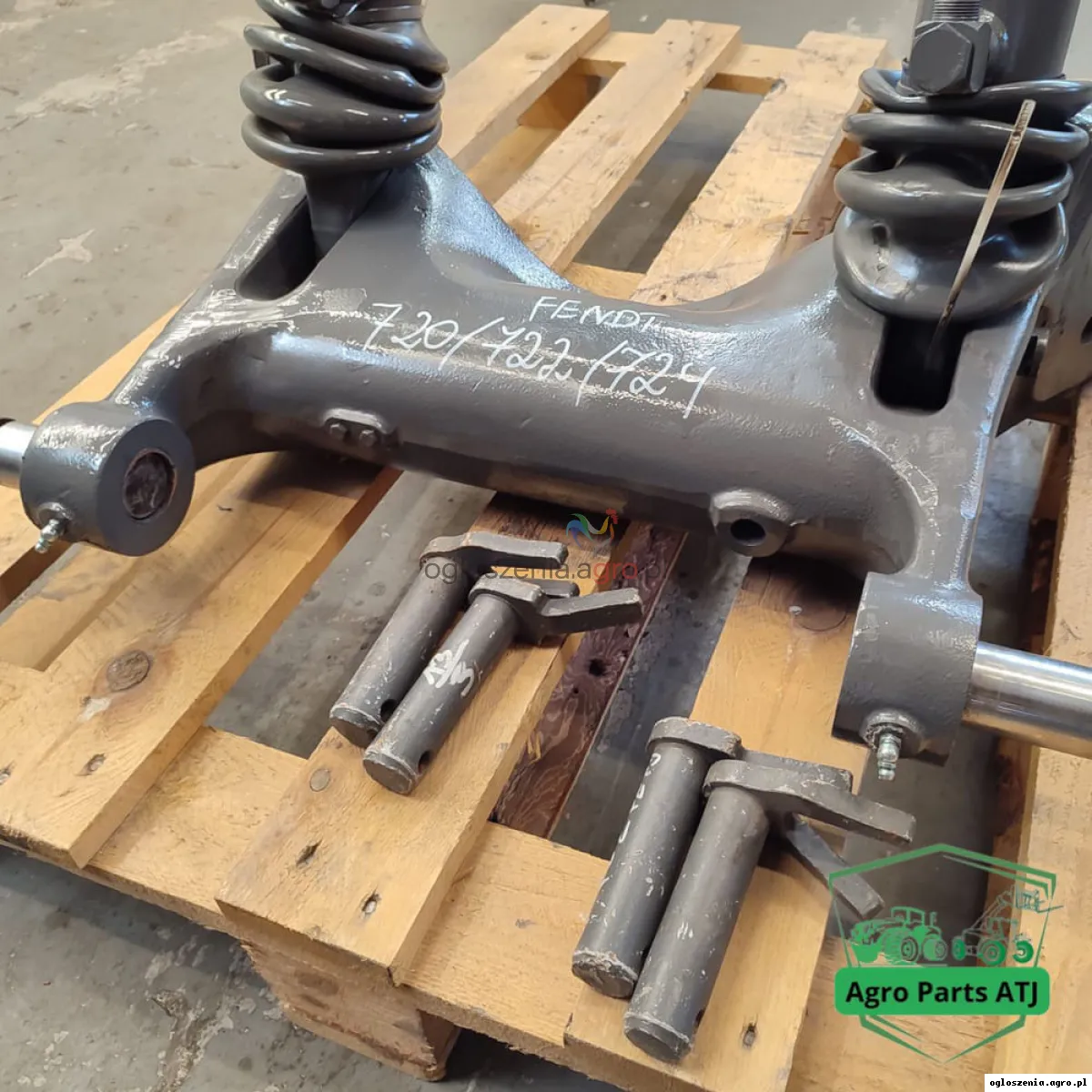 Przedni podnośnik TUZ M716.300.170.041 Fendt 720 Vario