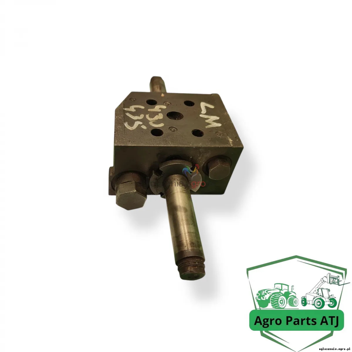 Zawór hydrauliczny rewersu skrzyni biegów New Holland LM 430