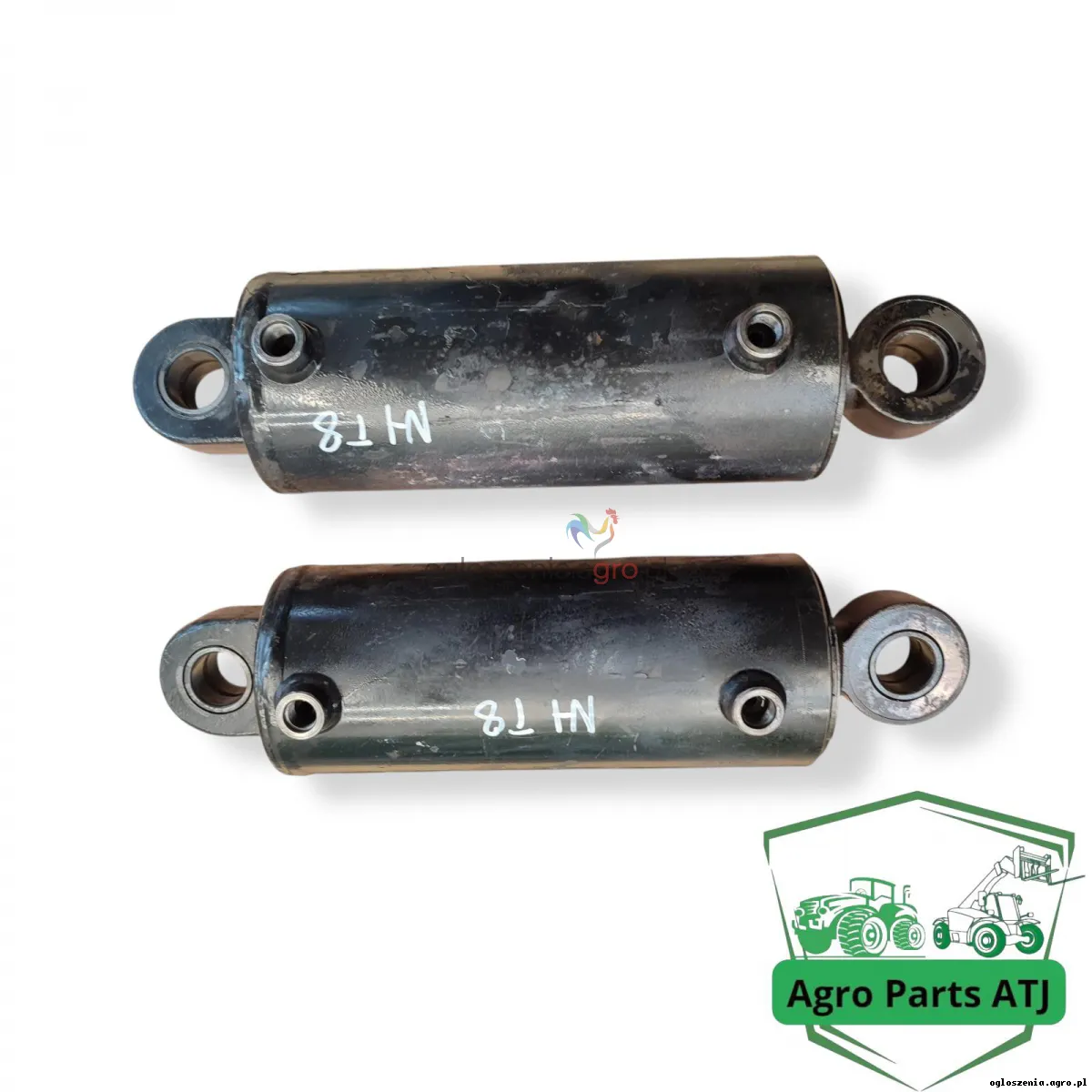Siłownik hydrauliczny podnośnika New Holland T8.360