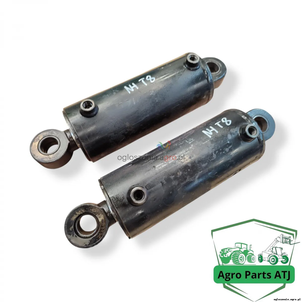 Siłownik hydrauliczny podnośnika New Holland T8.360