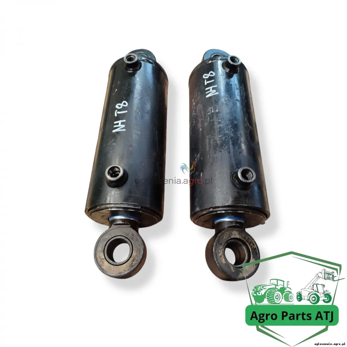 Siłownik hydrauliczny podnośnika New Holland T8.360