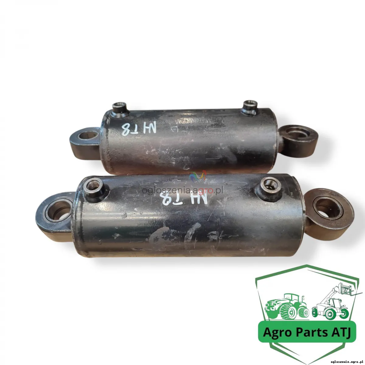 Siłownik hydrauliczny podnośnika New Holland T8.360