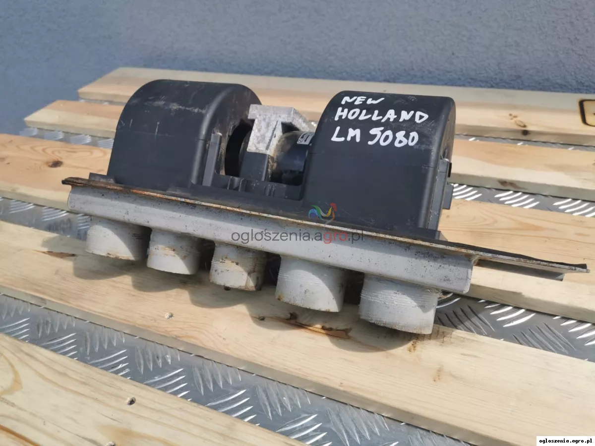 New Holland LM 5080 {Wiatrak nagrzewnicy}