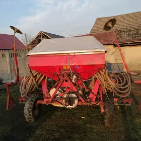 siewnik zbożowy ACCORD 4,5m 
