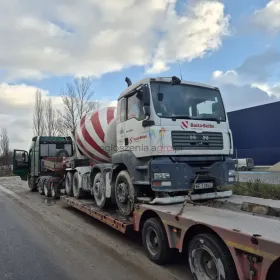 Transport maszyn rolniczych budowlanych kombajnów koparek ponadgabarytowy ciężki specjalny gabaryt