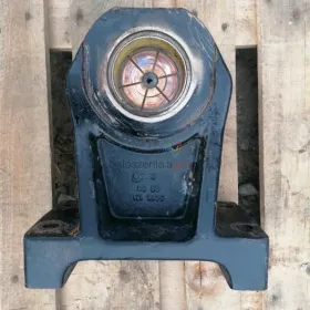 Uchwyt/wieszak osi przedniej Massey Ferguson 8260,8270,8280