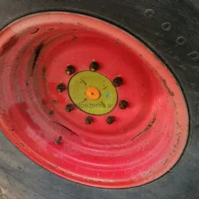 Koła kompletne 18.00r26 18,4r26 1 środek centrujacy 22cm 8 Szpilek