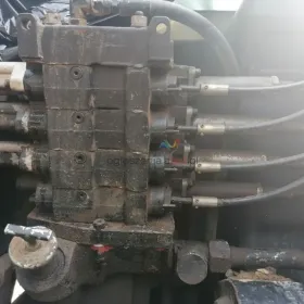 Rozdzielacz Hydrauliczny Massey Ferguson 8210,8220,8240,8250,8260,8270