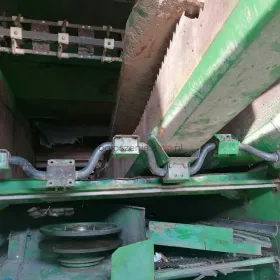 Wał wytrząsaczy John Deere 2064,2066,2264, 2266