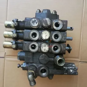 Rozdzielacz 3 sekcyjny Renault 95,14 110,14 110,54 133,14 155,54