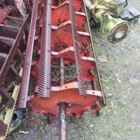 Wał Młocarni Deutz-Fahr 1600,1610,1620,1630 części sita, koła pasowe,
