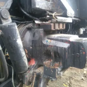 Zwolnica Massey Ferguson 3650,3640,3670,3690,3630 Części Renault,Case,