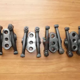 Dźwigienki zaworowe,klawiatura,wspornik MWM 226 227 Fendt Renault