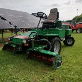 Kosiarka wrzecionowa Ransomes silnik Kubota 28KM, na boisko