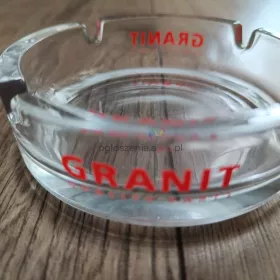 Popielniczka szklana z logo firmy Granit