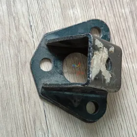 Wspornik zawieszenia poduszki lewy 4354770 FSO Fiat 125p Polonez